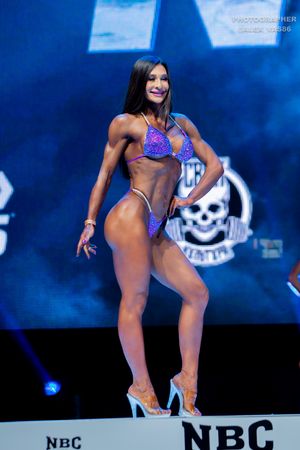 BIKINI МАСТЕРА +40